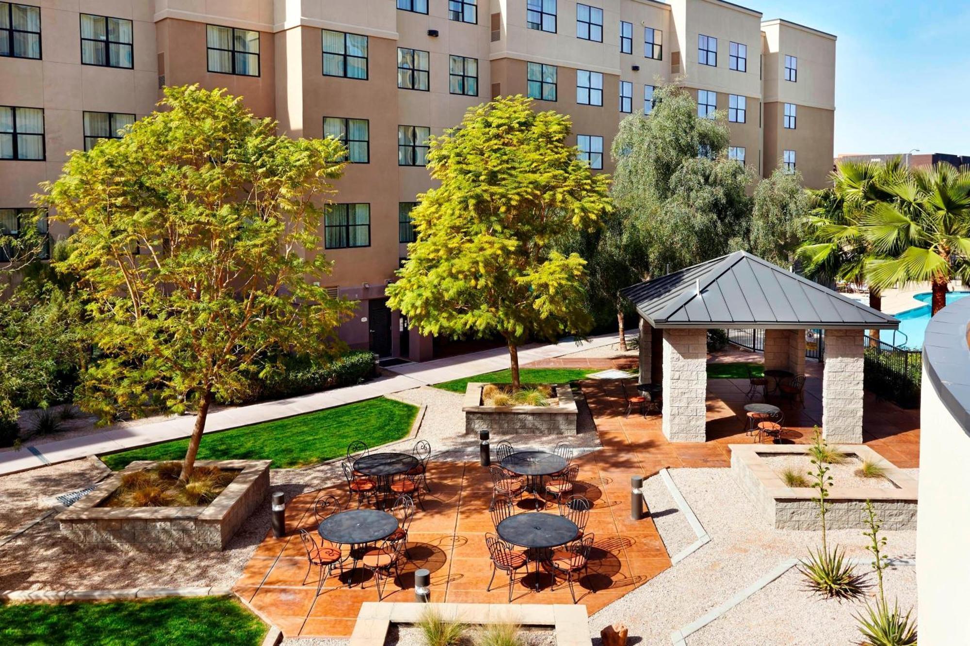 Courtyard Phoenix North / Happy Valley Dış mekan fotoğraf